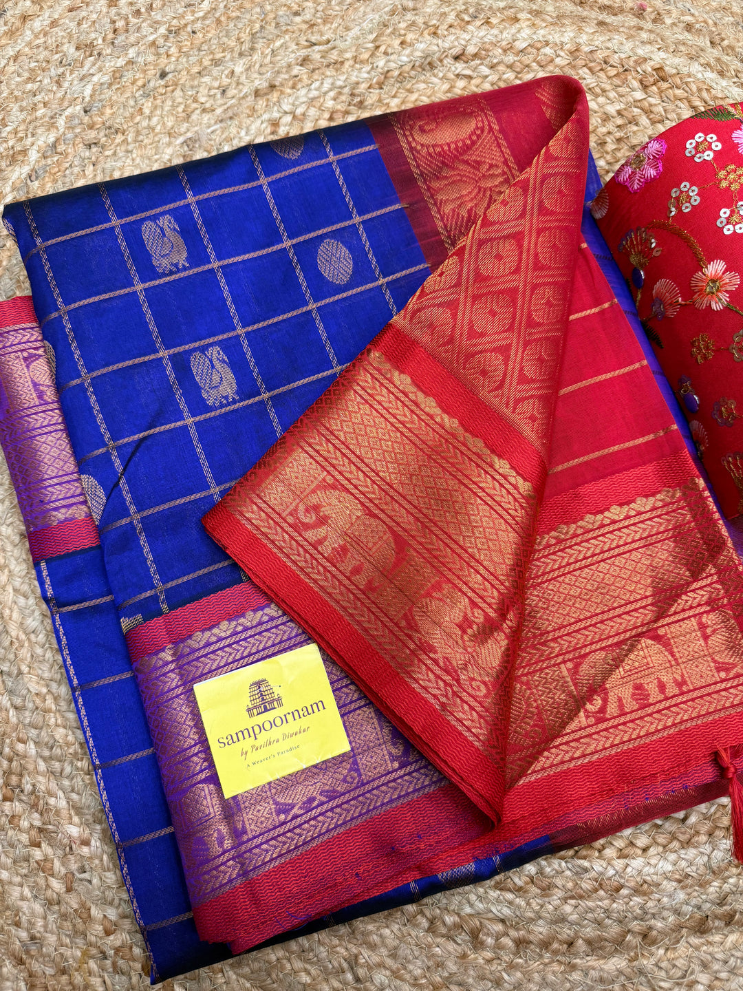 Blue with Red , Mayil and Chakram Butta in the Body, Traditional Borders and Rich Pallu Mayil Chakram Silk Cotton Saree