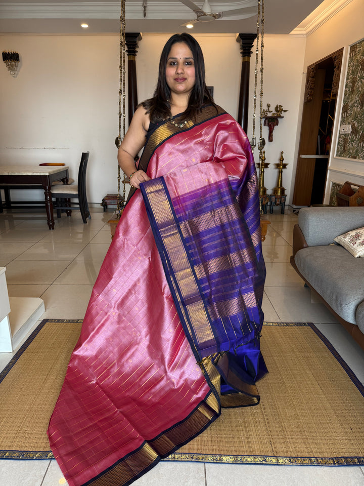 Onion Pink with Blue Zari Kattam with Flower and Star Zari Butta in the Body Trditional Border and Pallu Korvai Silk Cotton Saree