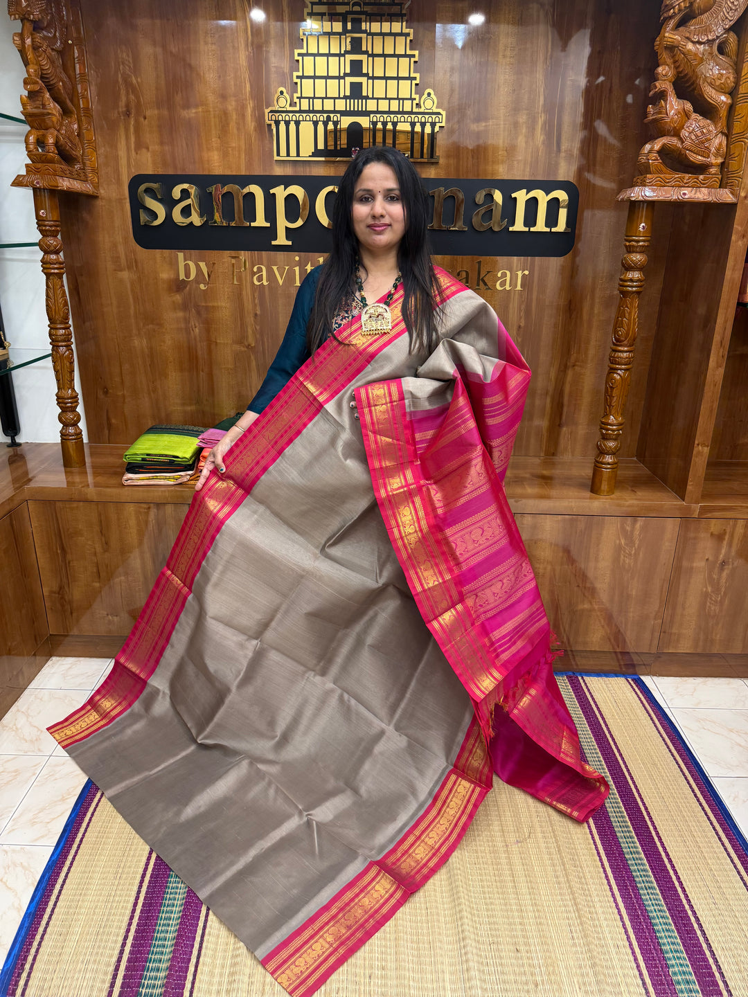 Light Grey with Pink , Traditional Borders with Rich Pallu Korvai Silk Cotton Saree
