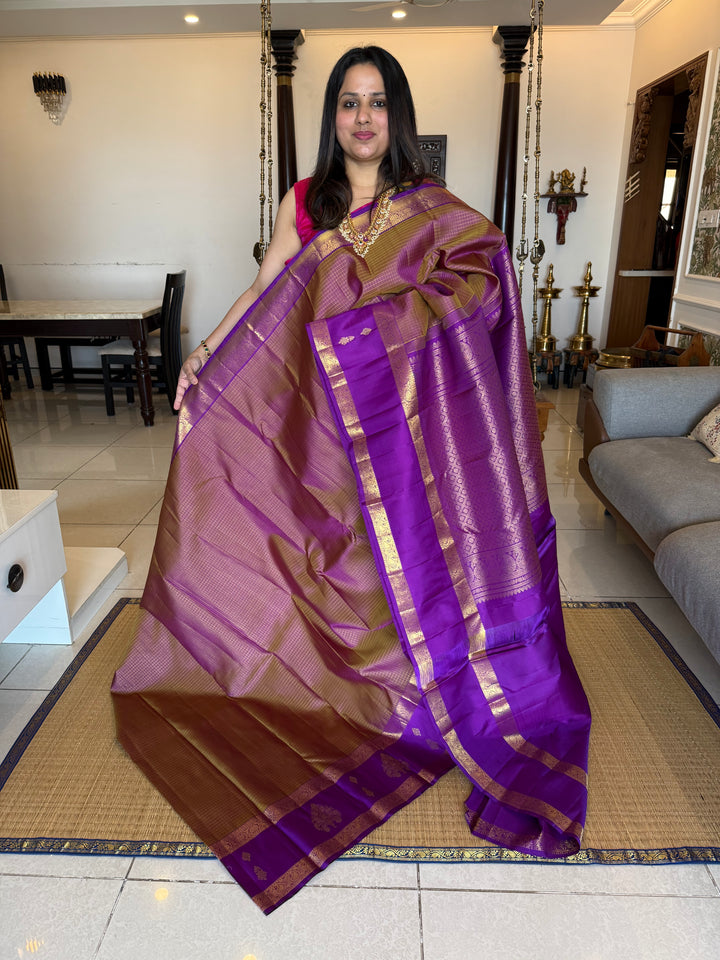 A Traditional Double Shade of Manthulir Green and Purple,Zari Checks in the Body, Traditional Rettapet One Side Border with Rich Zari Motifs and Grand Pallu, Pure Kanjivaram Silk Saree