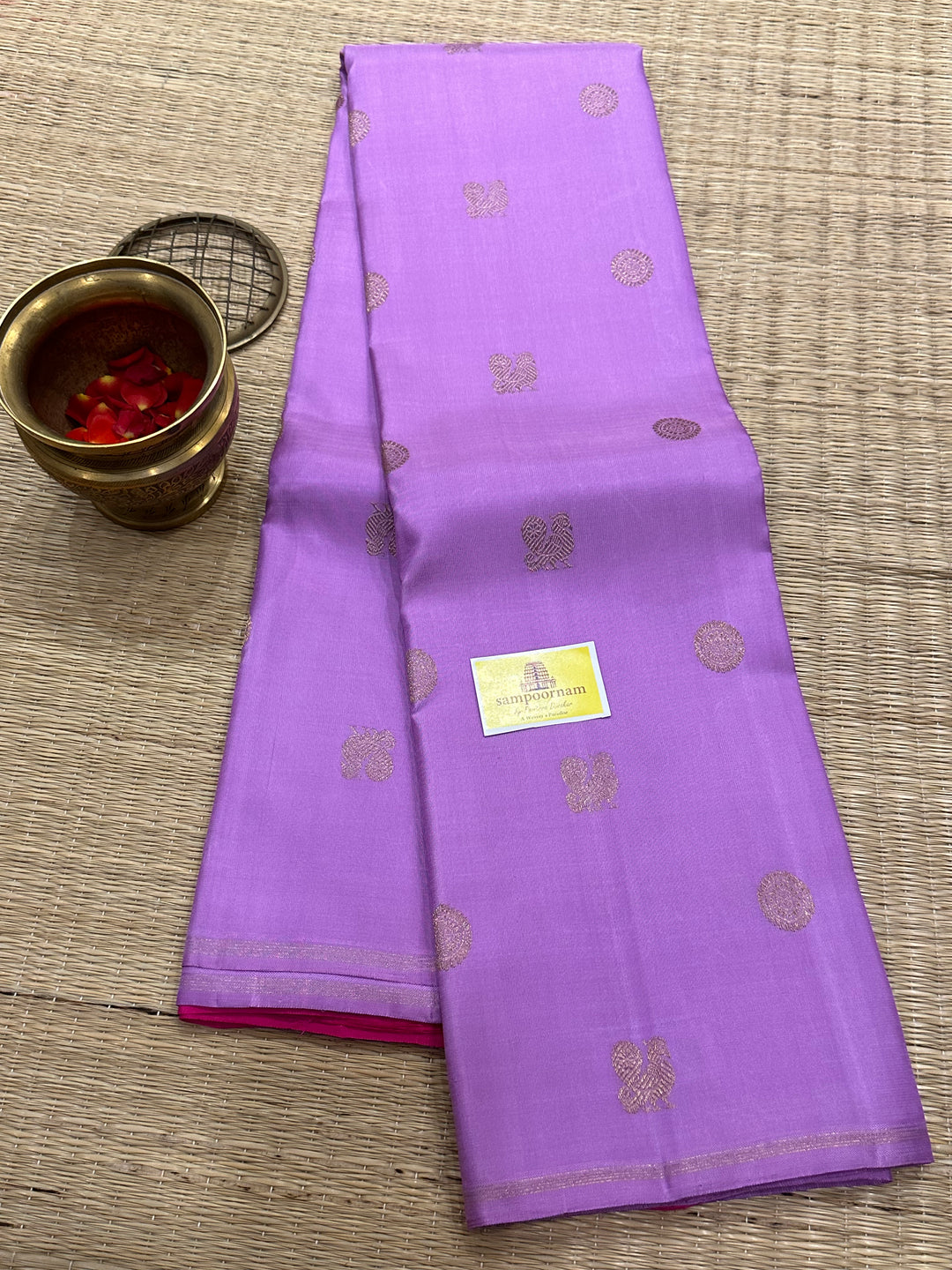 A Lovely Lavender and Pink Saree with Rich Mayil and Chakram Motif WIth Rich Pallu Pure Kanjivaram Silk Saree