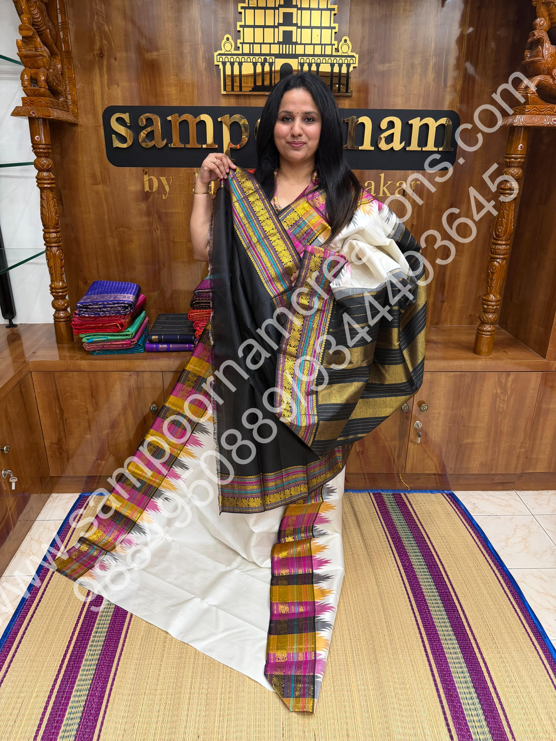 Offwhite with Black , Triple Colour Borders with Temple Design  and Rich Pallu  Pure Kanjivaram Silk Saree