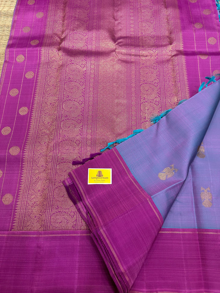 A Trendy Lavender with Light Magenta Saree, with Zari Gandaberundu Motif in Body and Rich Zari Pallu Pure Kanjivaram Silk Saree