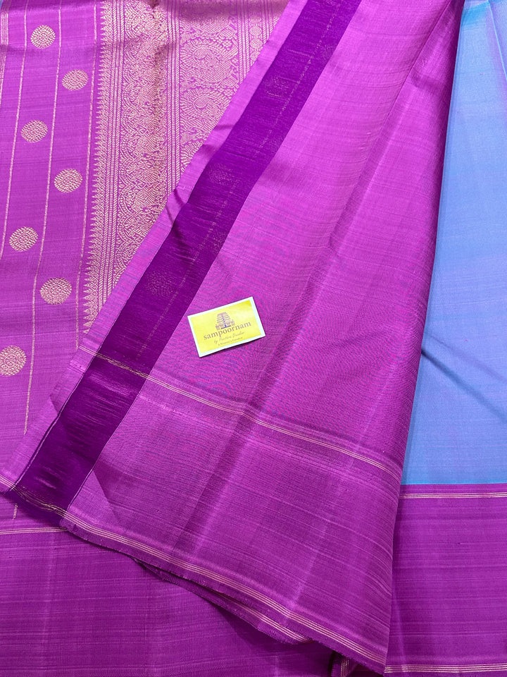 A Trendy Lavender with Light Magenta Saree, with Zari Gandaberundu Motif in Body and Rich Zari Pallu Pure Kanjivaram Silk Saree