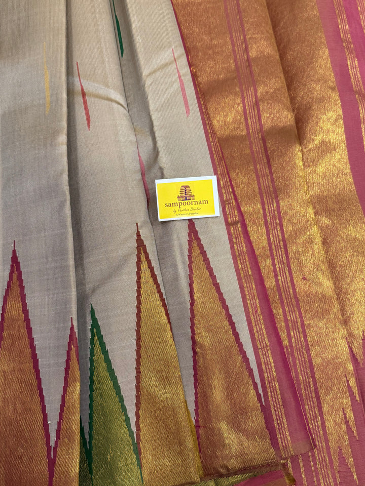 Offwhite with Temple Tissue Borders, Rain Drop Pattern in the Body, Rich Tissue Pallu , Pure Kanjivaram Silk Saree