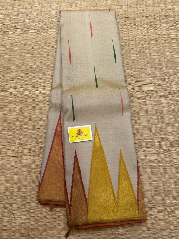 Offwhite with Temple Tissue Borders, Rain Drop Pattern in the Body, Rich Tissue Pallu , Pure Kanjivaram Silk Saree