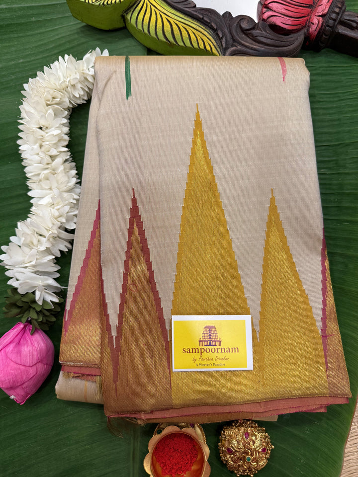 Offwhite with Temple Tissue Borders, Rain Drop Pattern in the Body, Rich Tissue Pallu , Pure Kanjivaram Silk Saree