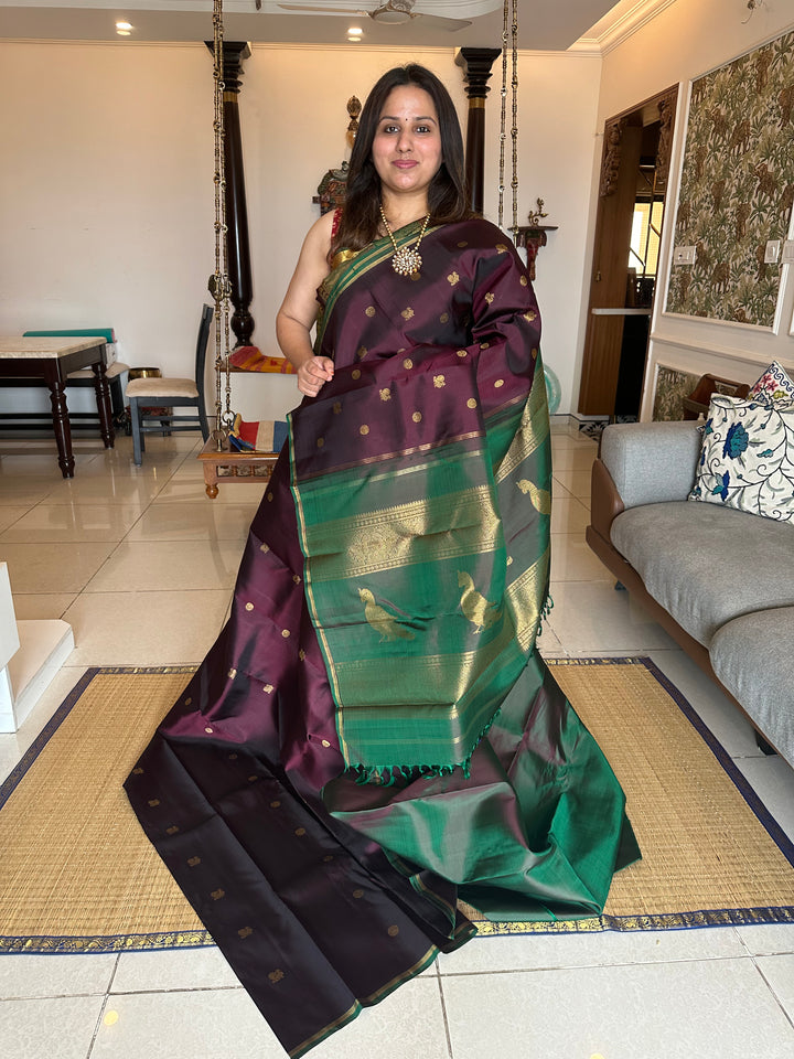 A Classic Dark Araku with Dark Manthulir Green Saree, with Small Mayil and Chakram Zari Motif and Richi Kili Kanjivaram Pallu Pure Kanjivaram Silk Saree