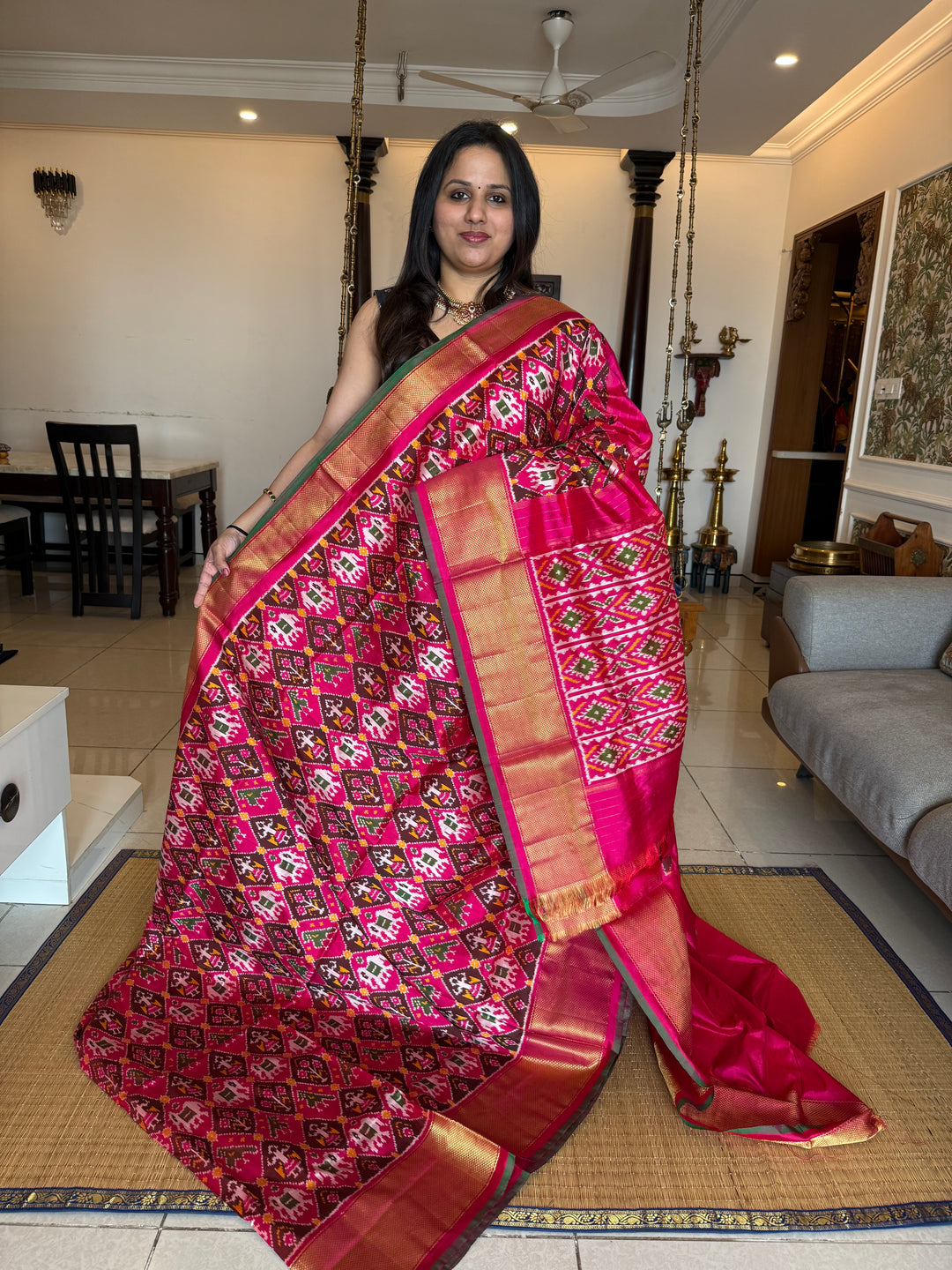 Pink with Zari border and Green selvedge , traditional border and rich Pallu , Pochampally Ikkat Silk Saree