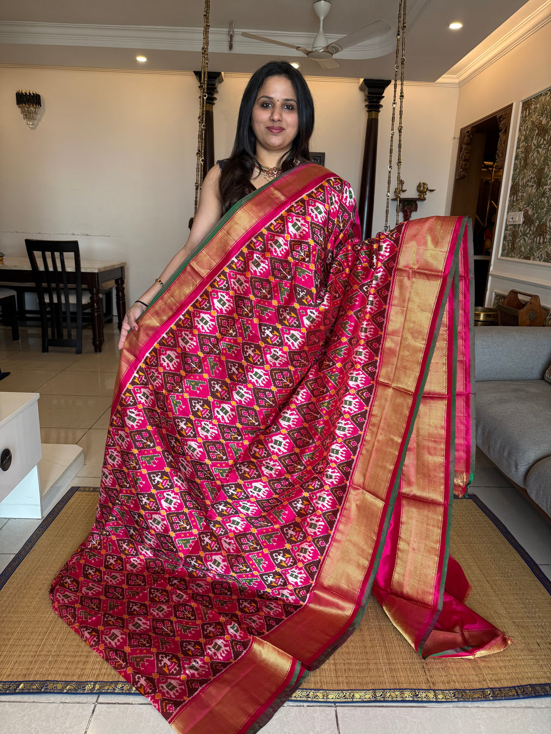 Pink with Zari border and Green selvedge , traditional border and rich Pallu , Pochampally Ikkat Silk Saree