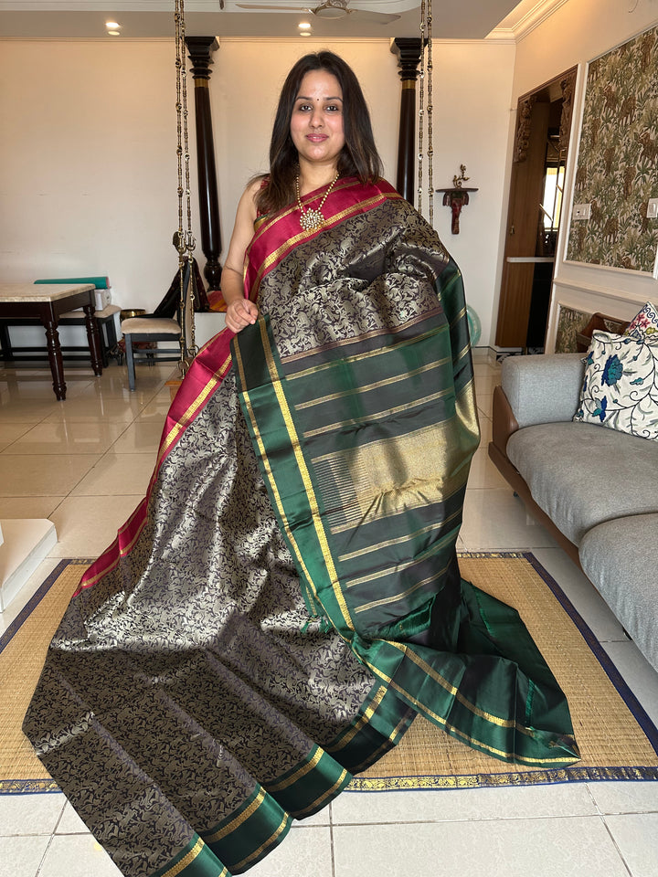 A Black Beauty, Vanasingaram Thread Motif All over the Body , Ganga Jamuna Border Red And Green , Rich Pallu Pure Kanjivaram Silk Saree