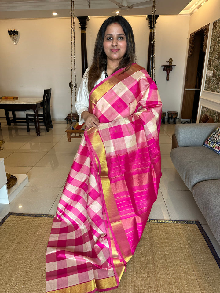 Pallum Pazham Checks with Body Butta, Pink Border and Pallu Silk Cotton Saree