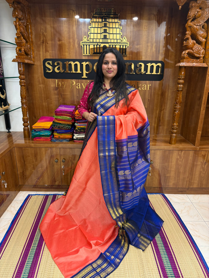 Kanakambaram with Blue  , Traditional Kanchi  borders and Rich Pallu Korvai Silk Cotton Saree