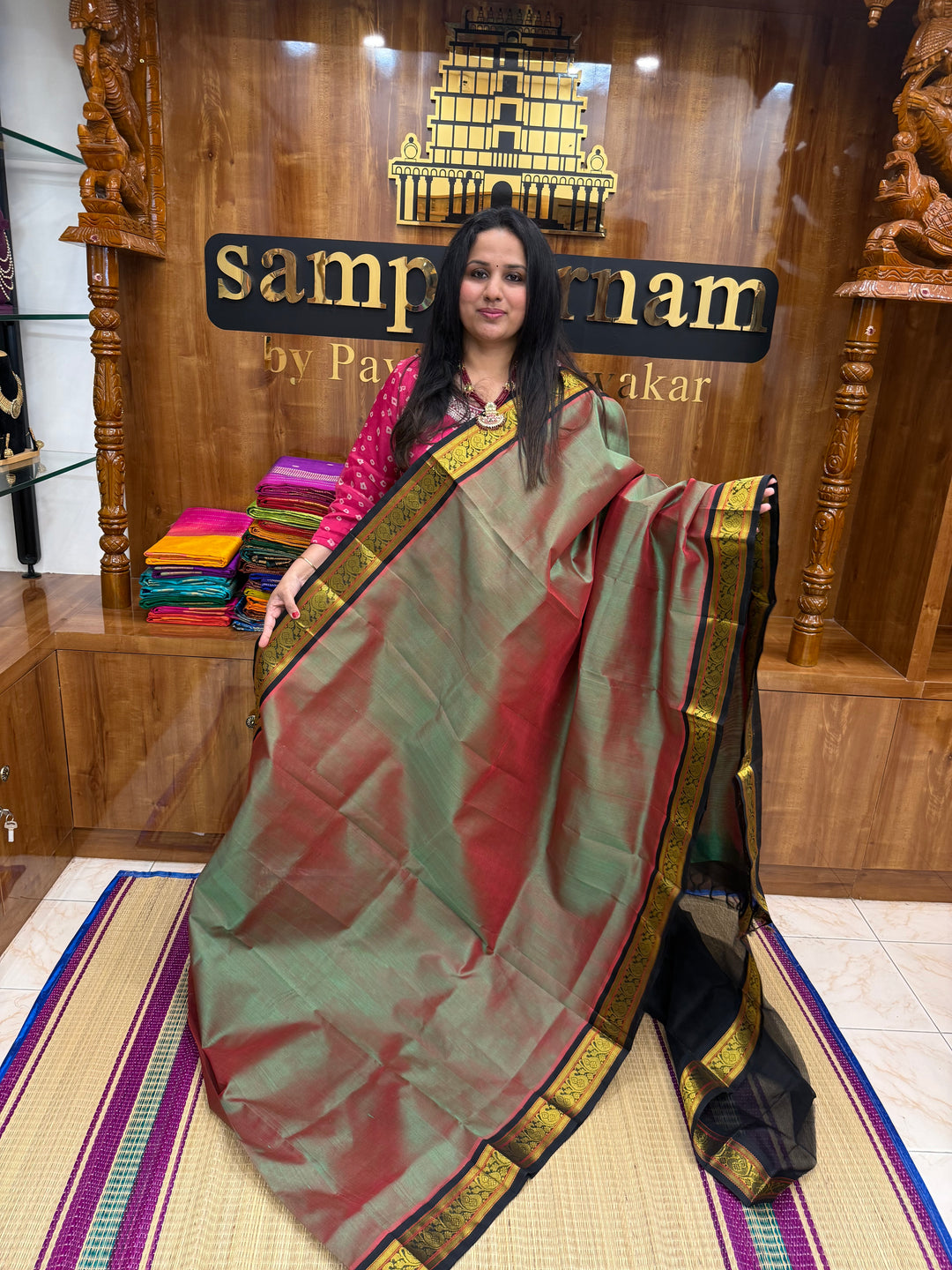 Manthulir Green  with Black , Traditional borders and Rich Pallu Korvai Silk Cotton Saree