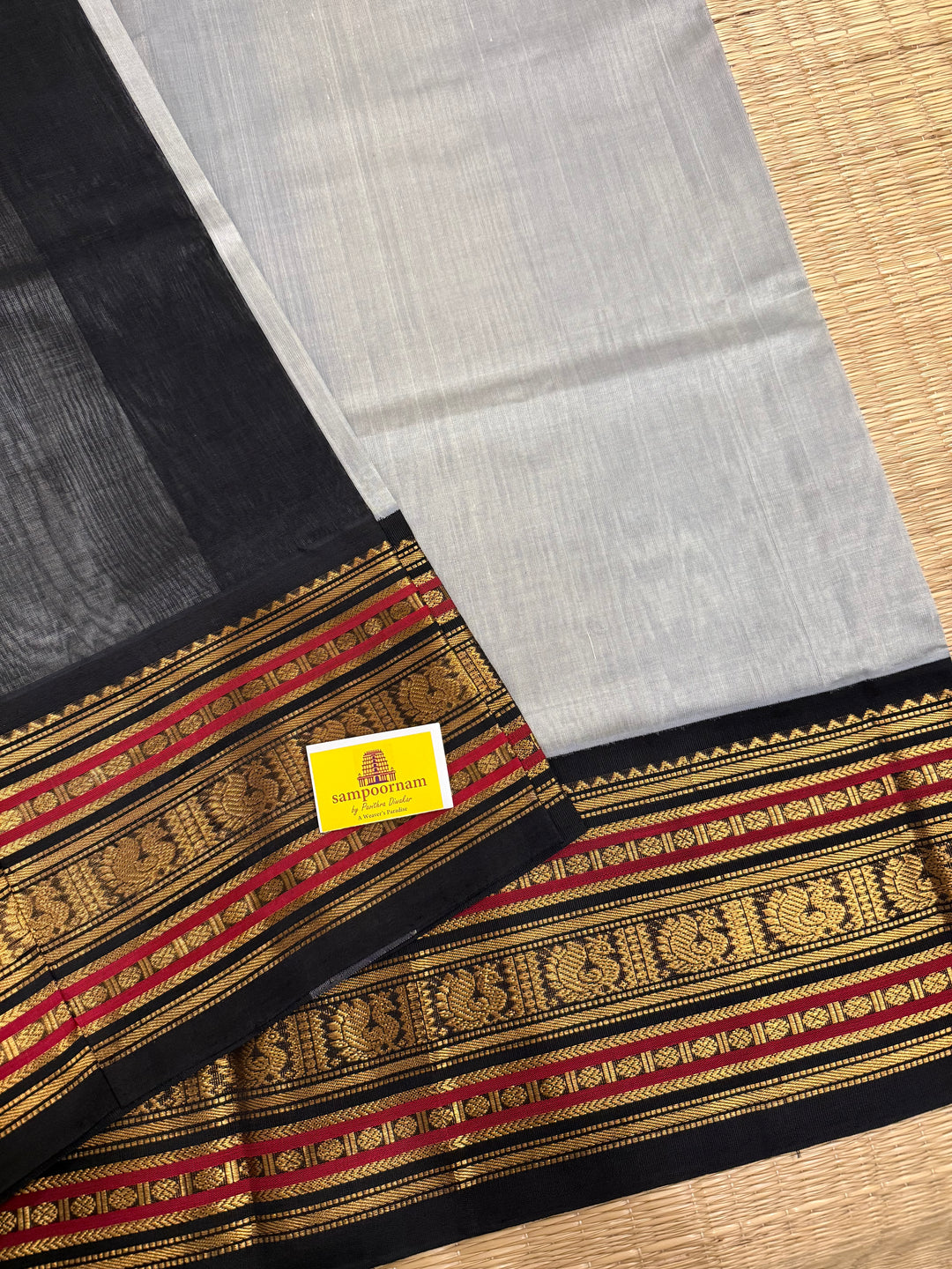 A classic Grey with Black, Rich Big Traditional Borders and Grand Pallu Korvai Silk Cotton Saree