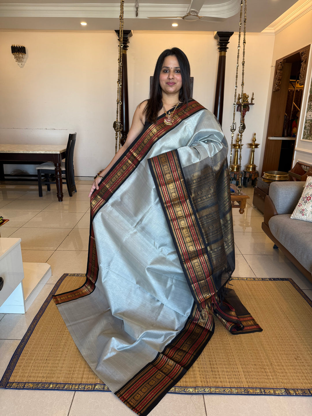 A classic Grey with Black, Rich Big Traditional Borders and Grand Pallu Korvai Silk Cotton Saree
