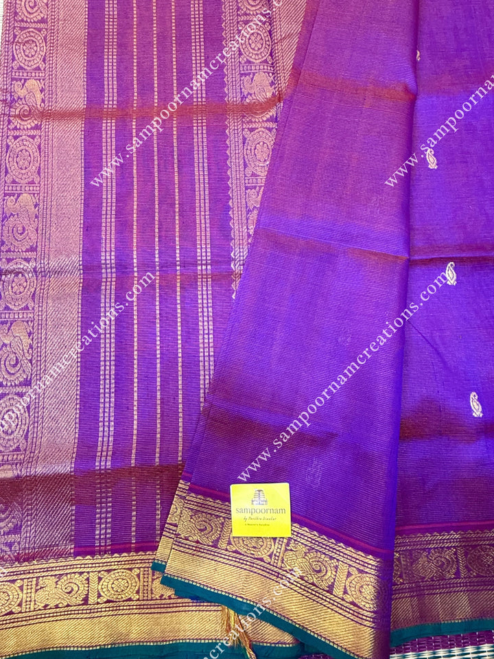 Vadamalli , Green Selvedge , Vairaoosi Zari lines and Mango Zari Butta in the body , traditional borders and rich Pallu Silk Cotton Sarees
