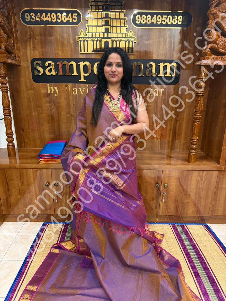 Lavender , Vairaoosi Zari Lines in the body  , Traditional border and Rich Pallu , 10 Yards  Pure Silk Cotton Saree