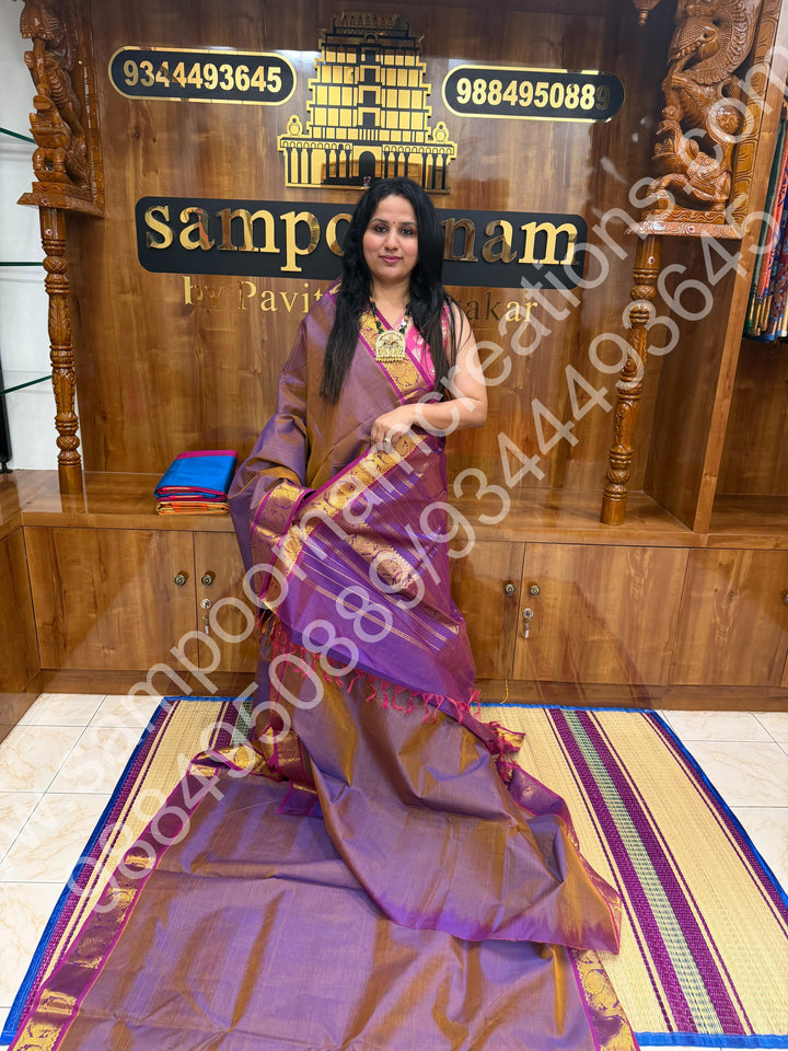 Lavender , Vairaoosi Zari Lines in the body  , Traditional border and Rich Pallu , 10 Yards  Pure Silk Cotton Saree
