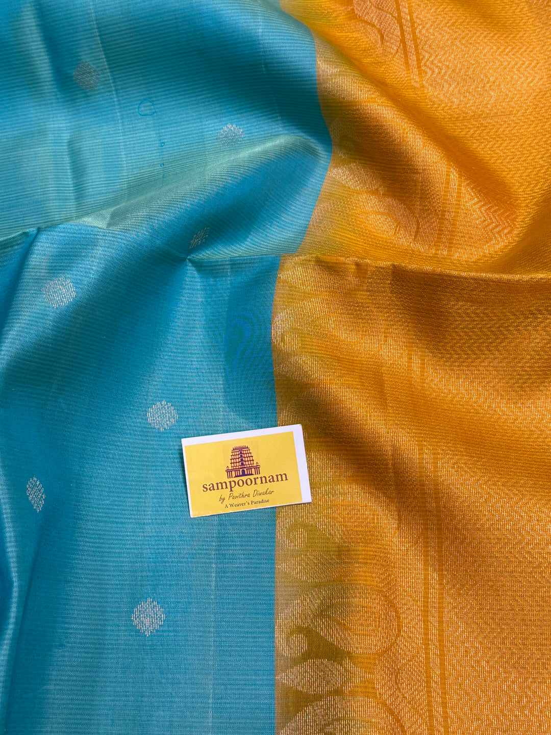 Light Rexona Green with Fenugreek , Zari Body Butta in the Body, Vairaoosi Lines in teh Borders and Rich Pallu Pure Soft Silk Saree