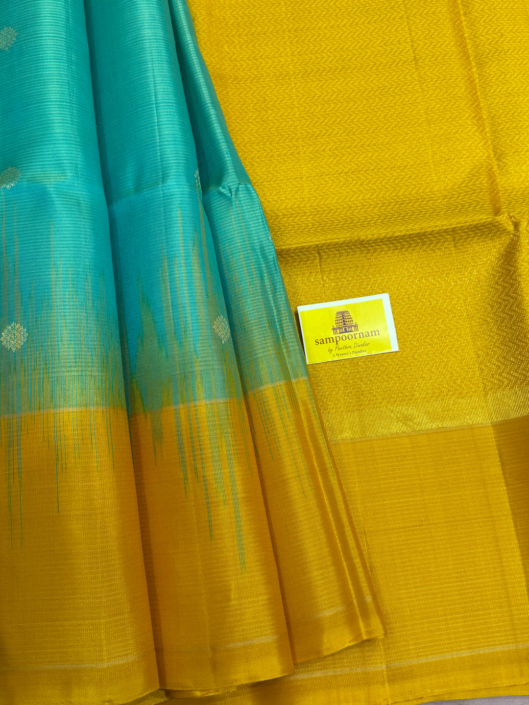 Light Rexona Green with Fenugreek , Zari Body Butta in the Body, Vairaoosi Lines in teh Borders and Rich Pallu Pure Soft Silk Saree