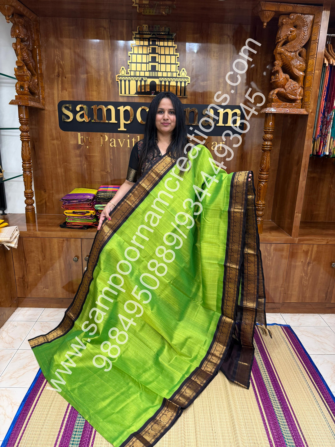 Parrot Green with Dark Brown  , Traditional borders and rich Pallu Korvai Silk Cotton Saree