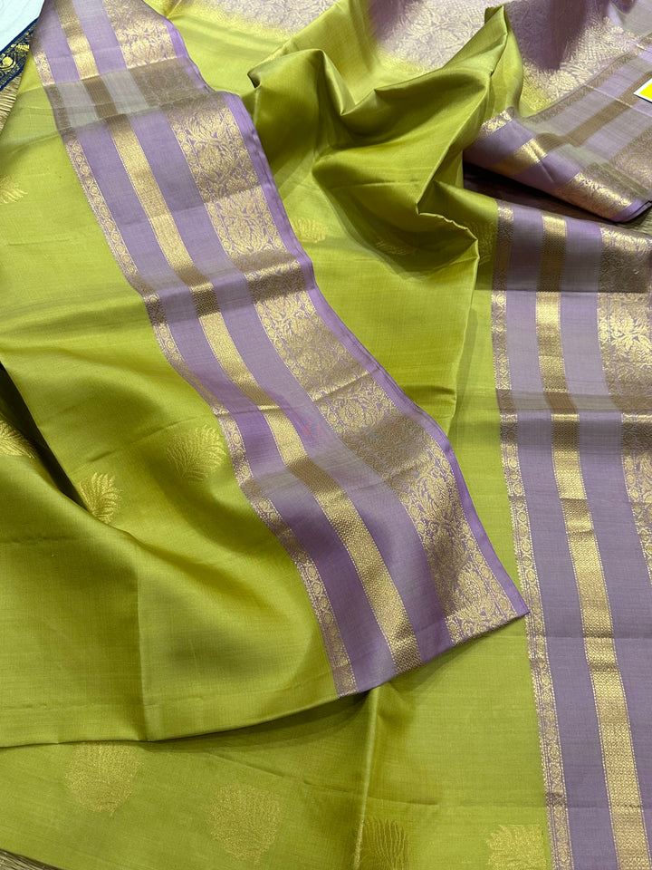 Pastel Elaichi Green with Lavender , Rich Floral Butta and Rettapet Border and Grand Pallu , Pure Soft Silk Saree