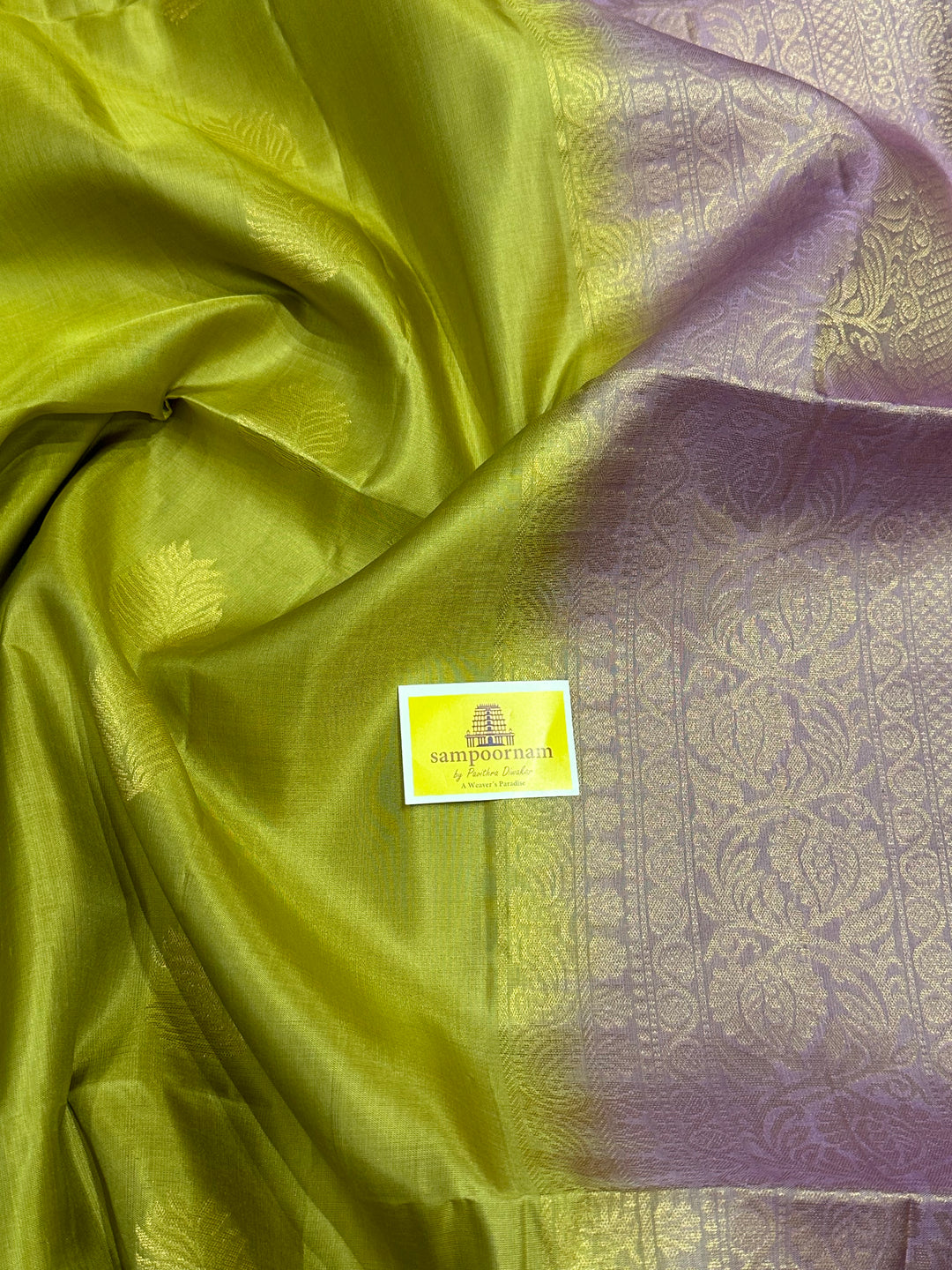 Pastel Elaichi Green with Lavender , Rich Floral Butta and Rettapet Border and Grand Pallu , Pure Soft Silk Saree