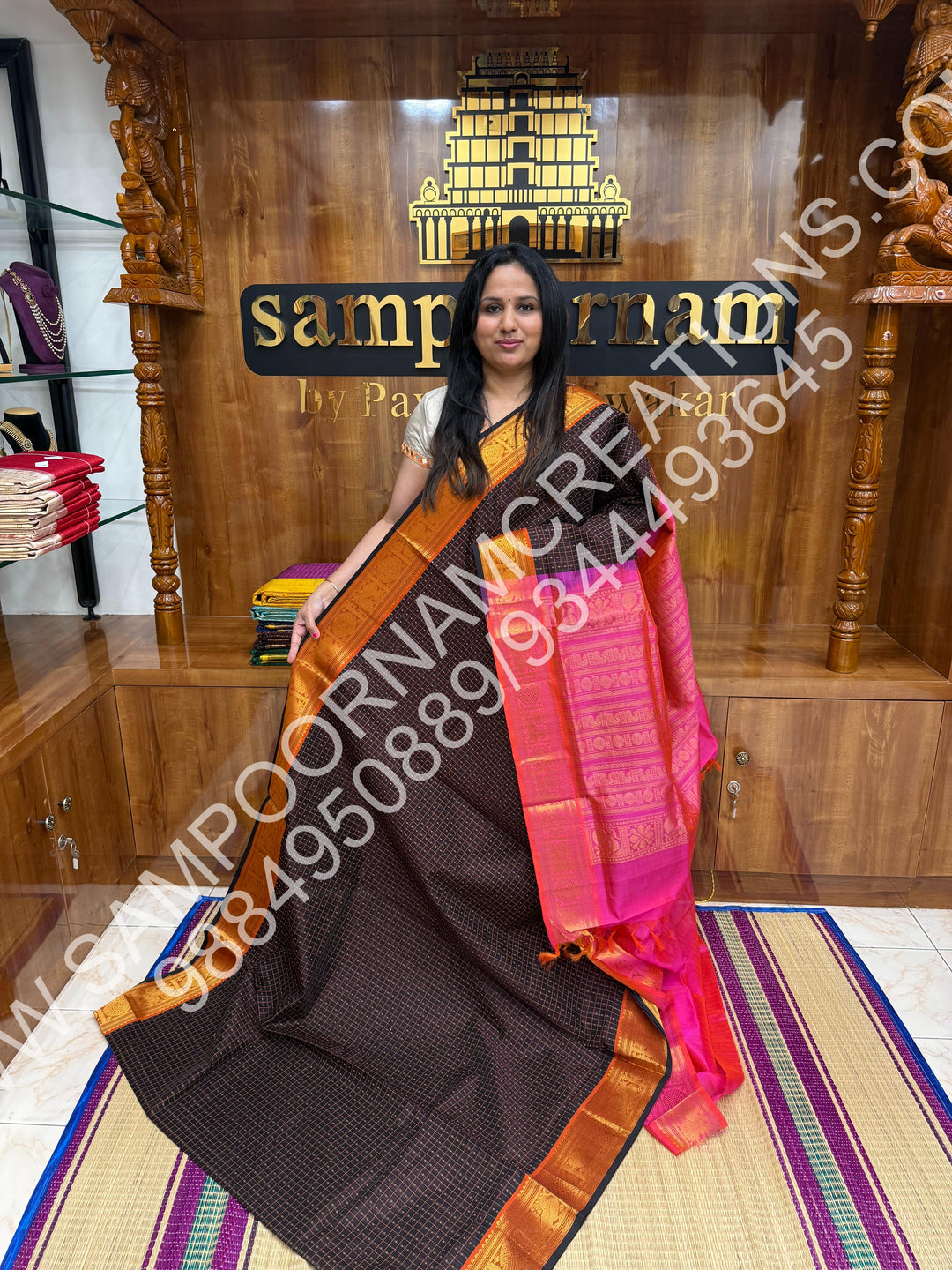 Coffee Brown with Pink, Rich Traditional Borders and Lakshadeepam Thread Buttas all over the Body and Grand Pallu, Pure Silk Cotton Saree