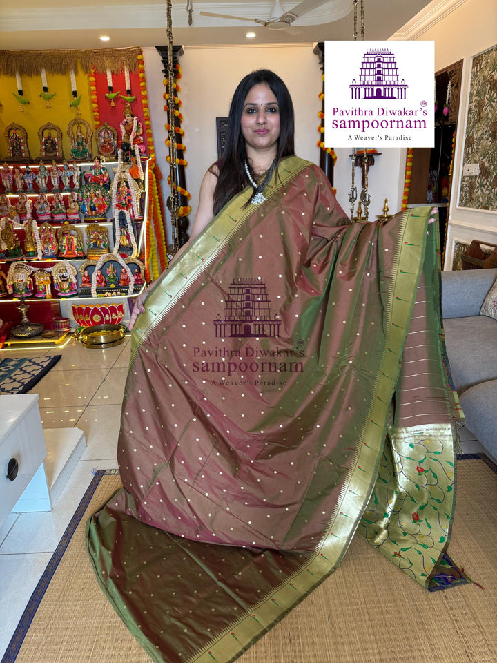 Manthulir Green Paithani muniya borders , rich butta in the body , and grand Paithani Pallu , Semi Paithani Soft Silk Sarees