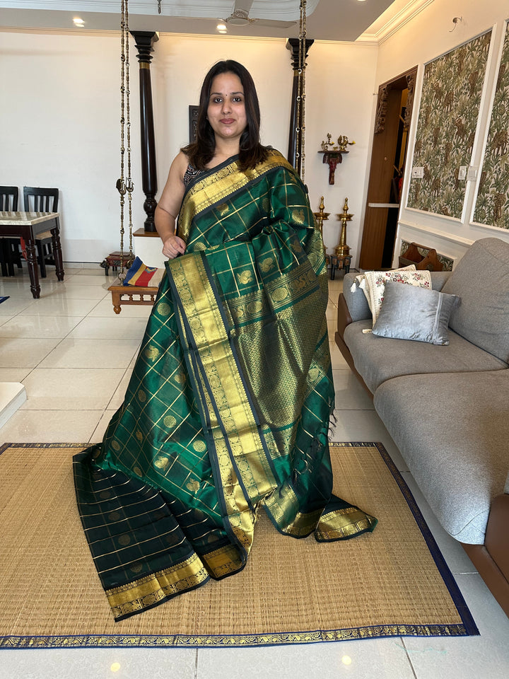 Dark Green Mayil Chakram Silk Cotton Saree