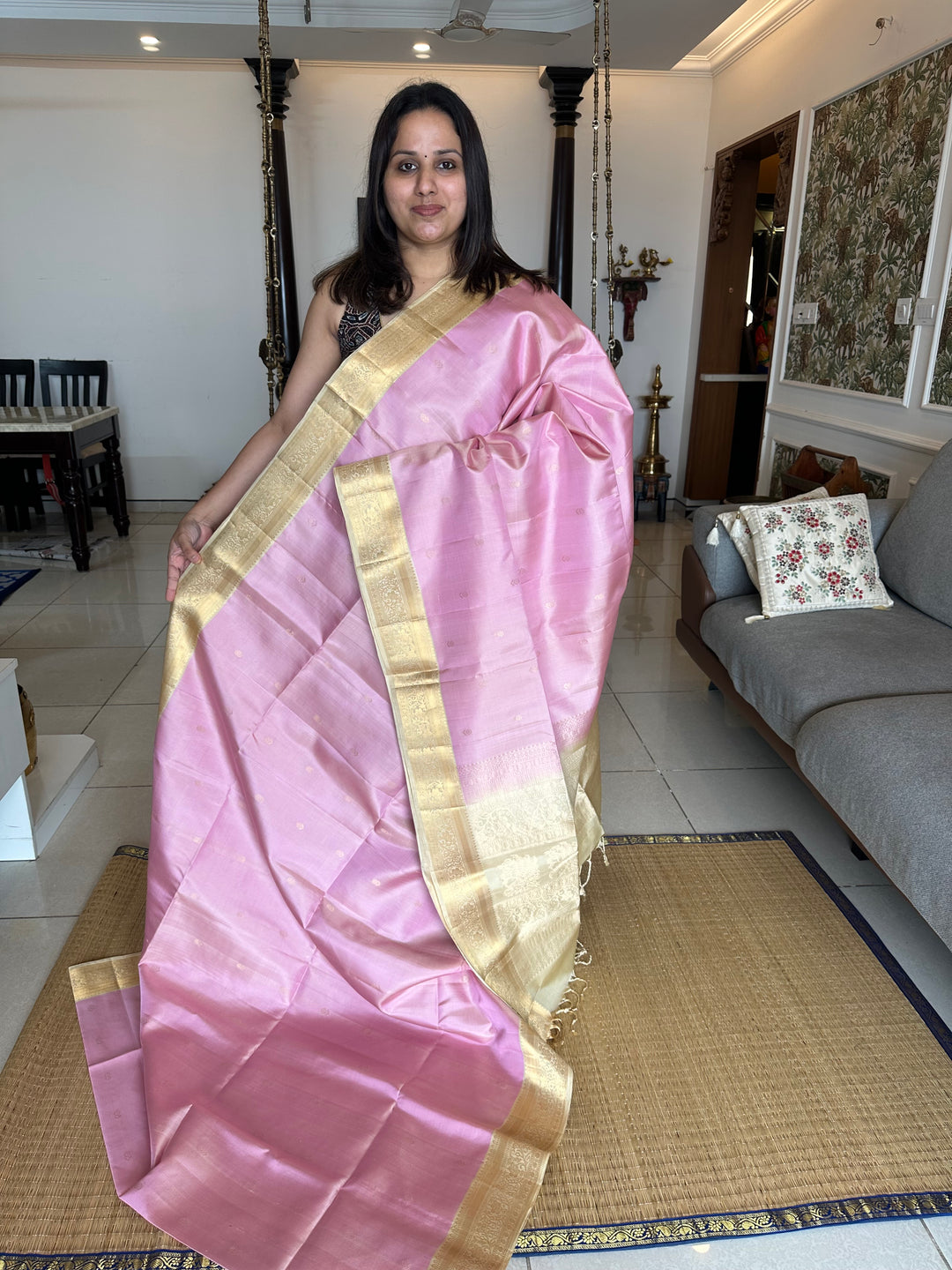 Baby Pink with Cream Rich Body Butta , Rich Zari Border and Pallu Pure Soft Silk Saree