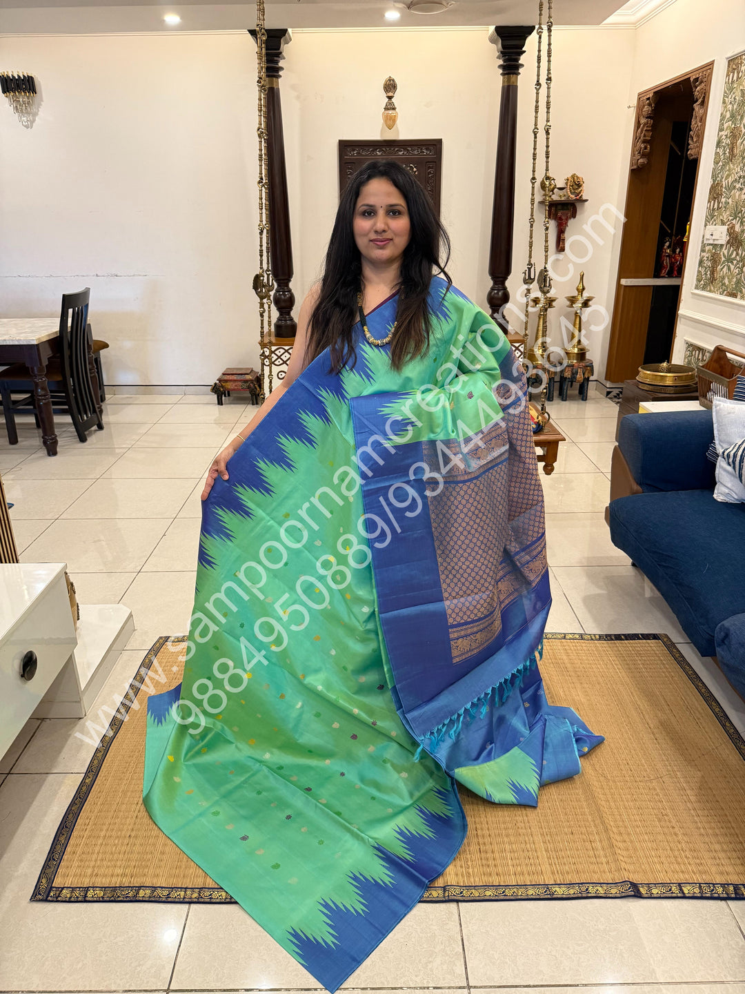 Double Shaded Pastel green with Blue, Rich Annam Multi Colour Butta in the Body, Traditional Temple Borders and Grand Pallu, Pure Handloom Gadwal Silk Saree
