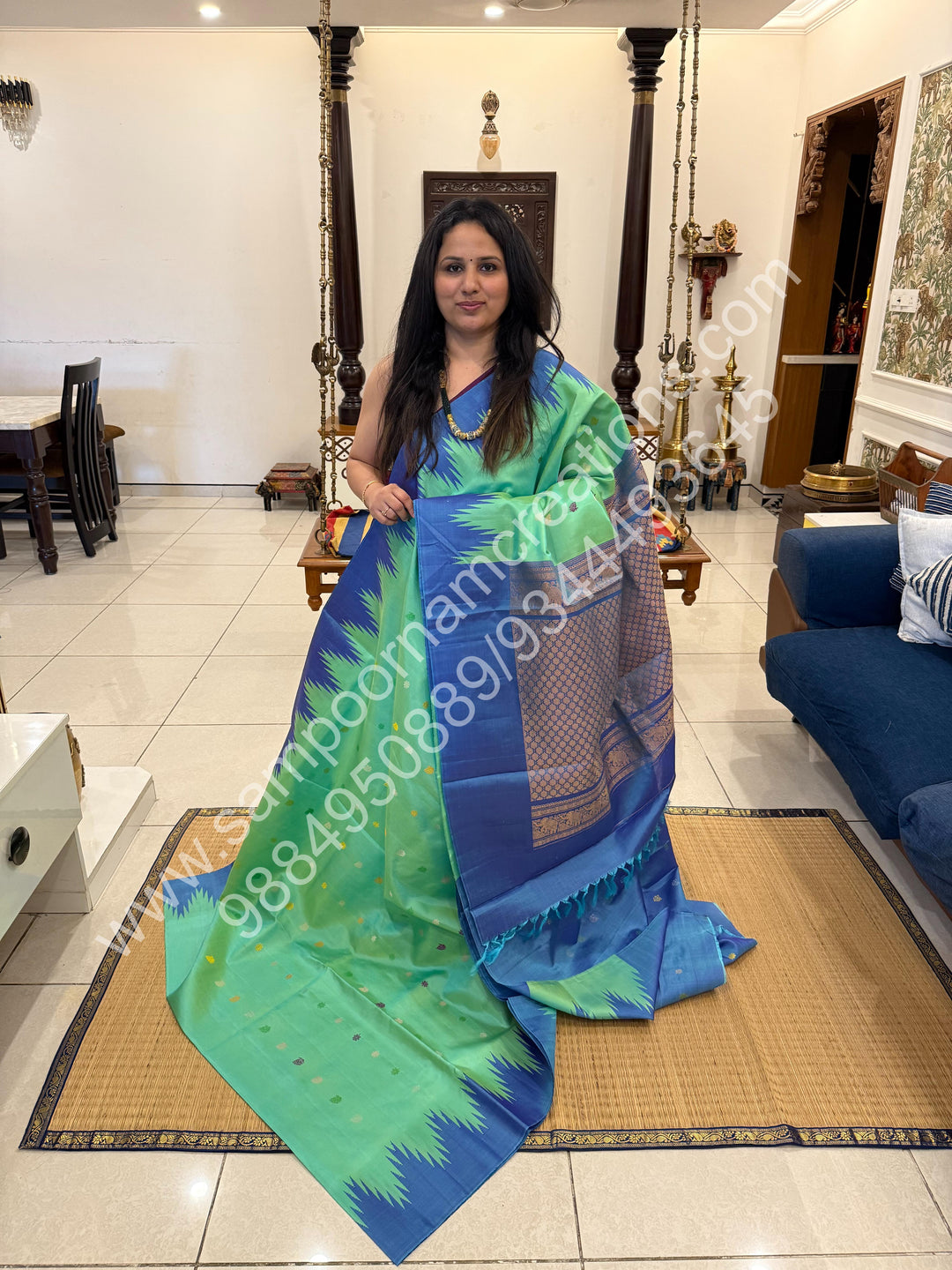 Double Shaded Pastel green with Blue, Rich Annam Multi Colour Butta in the Body, Traditional Temple Borders and Grand Pallu, Pure Handloom Gadwal Silk Saree