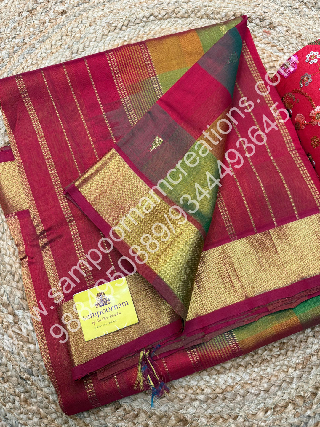 Pallam Pazham checks , Green and Red with traditional borders and rich pallu, 10 yards silk cotton saree