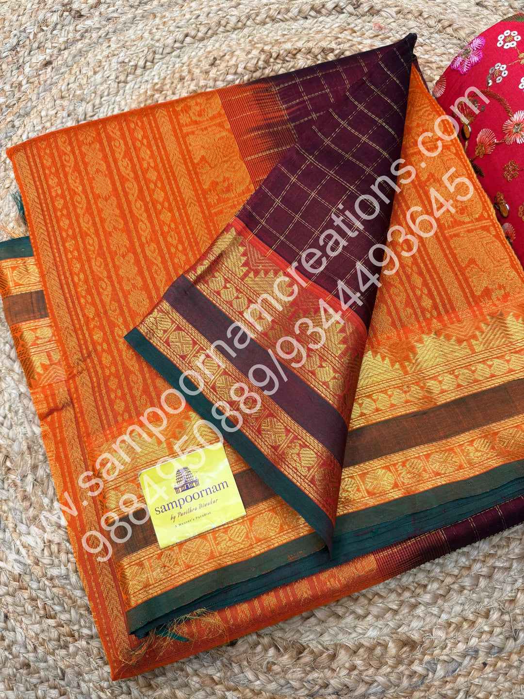 Arakku with Orange , Body Zari checks  , Traditional borders and rich Pallu Korvai 10 Yards Silk Cotton Saree