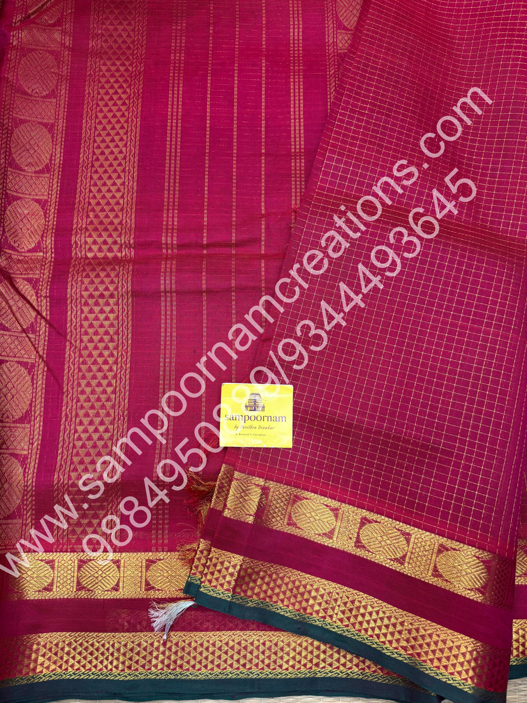 Kumkumam Red with Green Selvedge , body Zari checks  Traditional borders and rich Pallu Korvai 10 Yards Silk Cotton Saree