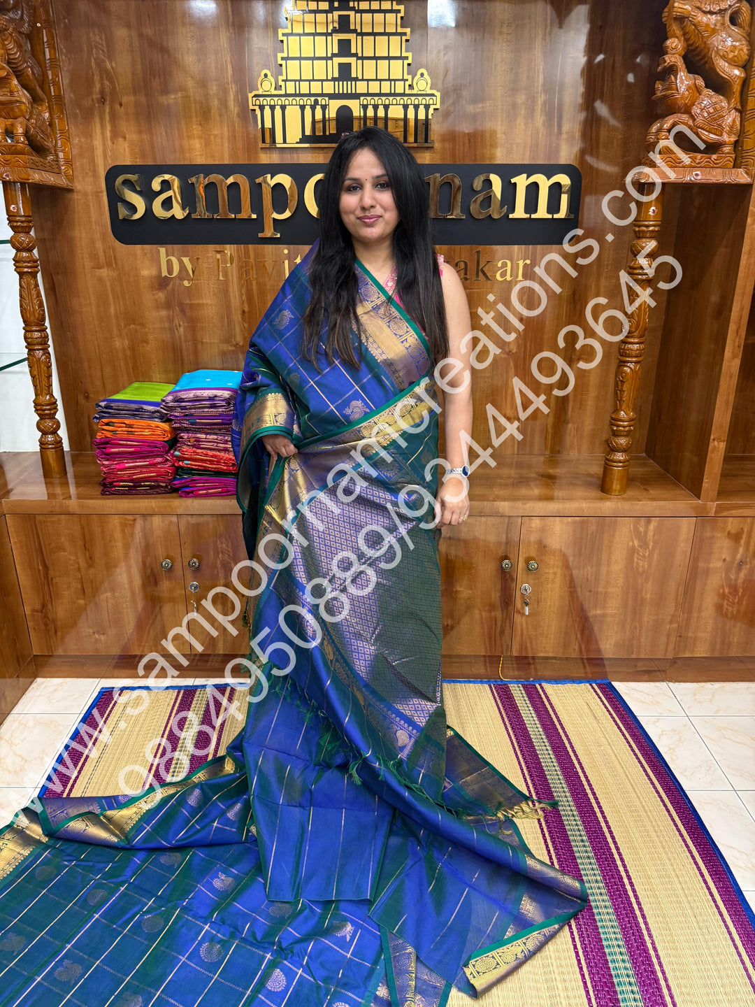 Double Shaded Mayil Kazhuthu Blue with Green  Selvedge , rich zari checks in the body , with mayil and chakram butta , Ten yards silk cotton saree