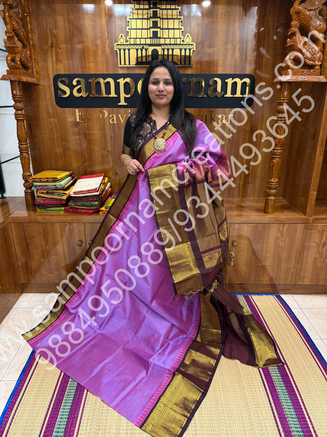Lavender with Arakku  , rich Zari Kattam in the body , traditional One side Long border and rich Pallu Korvai Silk Cotton Saree