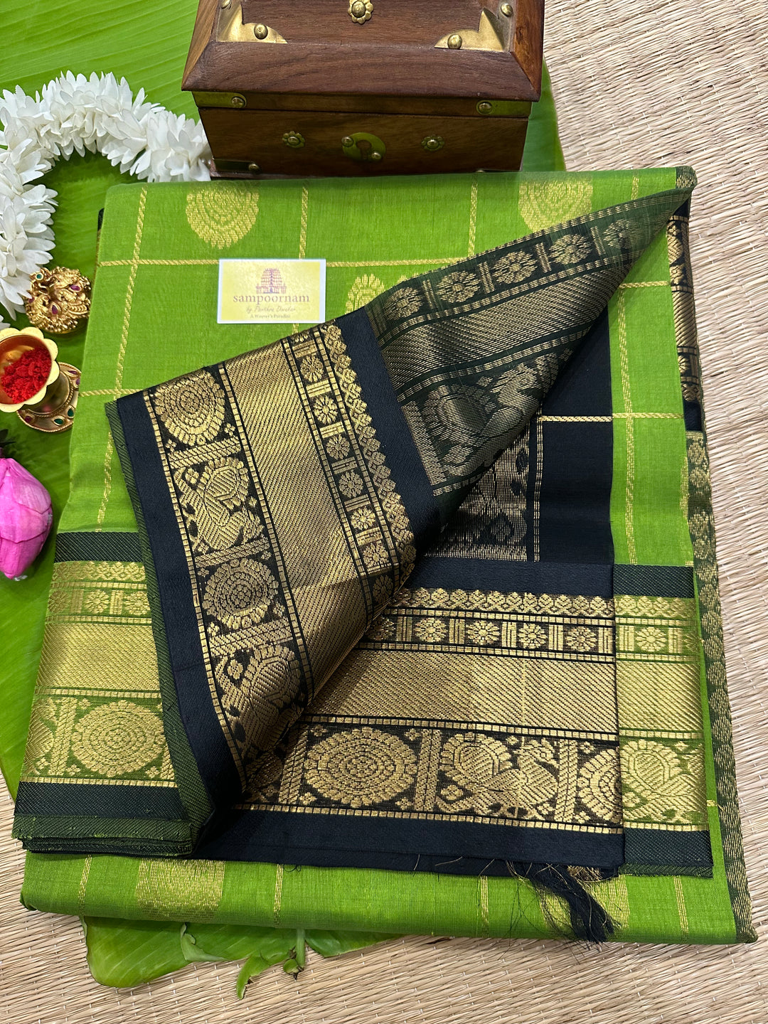 Leaf Green with Black Mayil Chakram Silk Cotton Saree