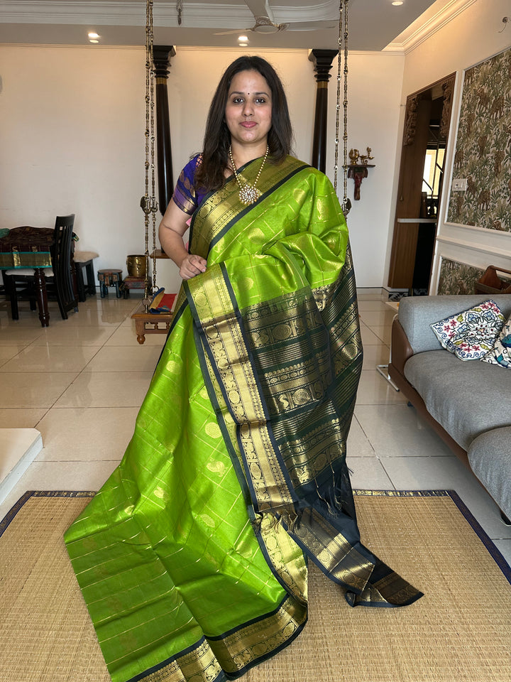 Leaf Green with Black Mayil Chakram Silk Cotton Saree