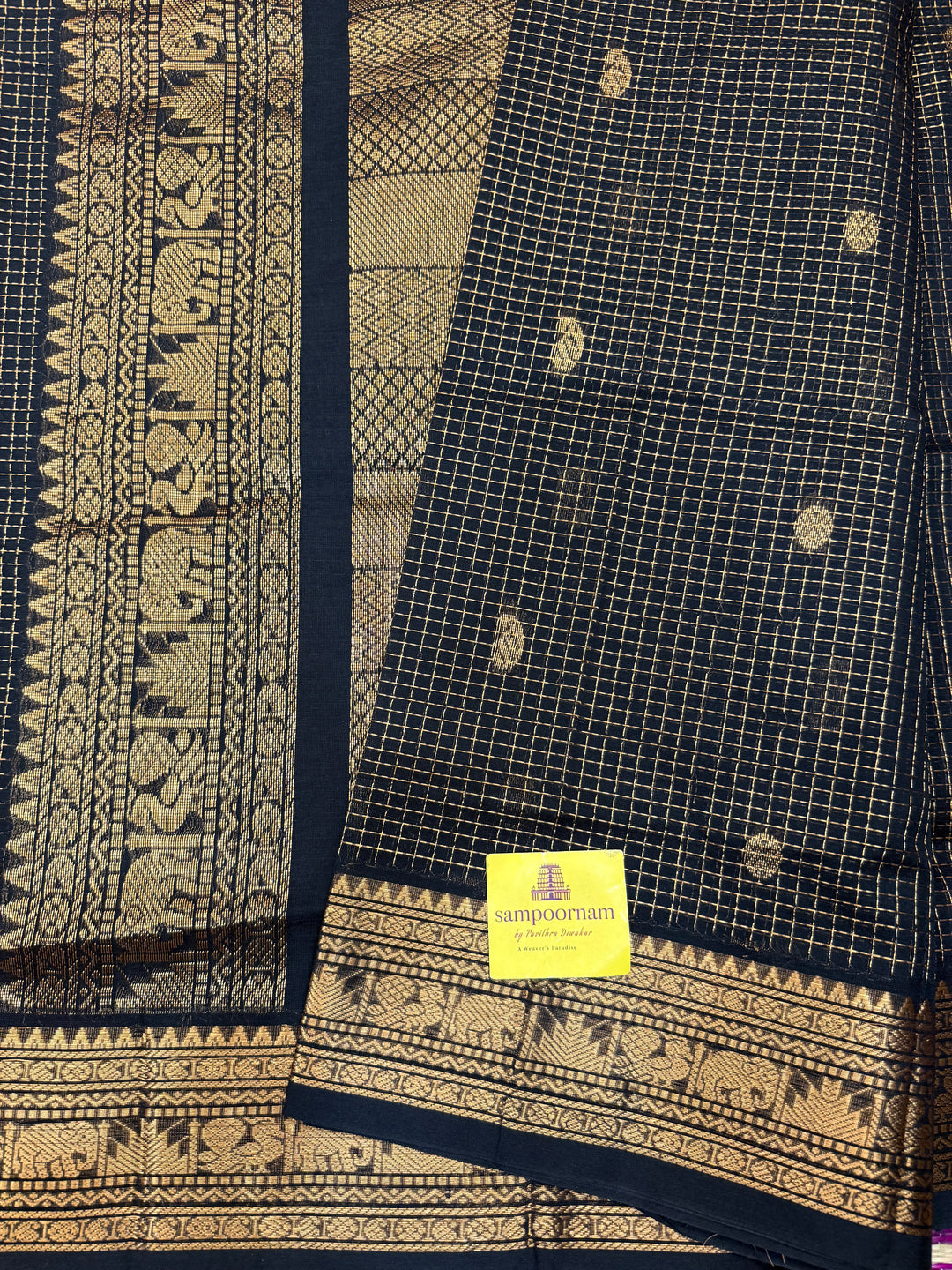 Black ,Podi Zari Kattam in the Body, Traditional Borders and Rich Pallu Semi Silk Cotton Saree