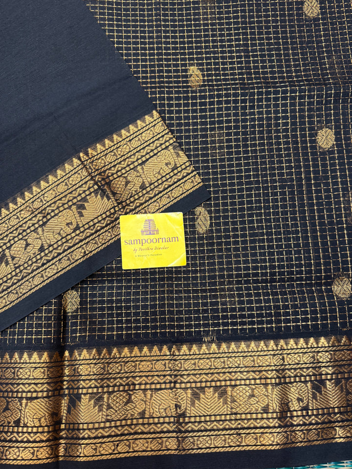 Black ,Podi Zari Kattam in the Body, Traditional Borders and Rich Pallu Semi Silk Cotton Saree