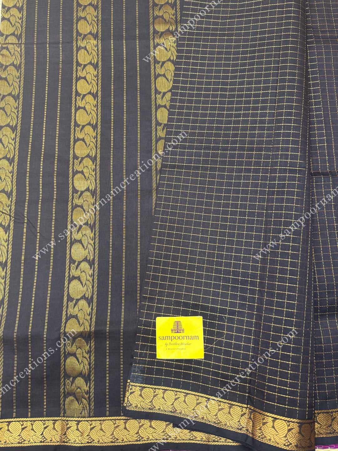 Deep Brown , Rich  Zari  checks in the body small Traditional borders , traditional Pallu Silk Cotton