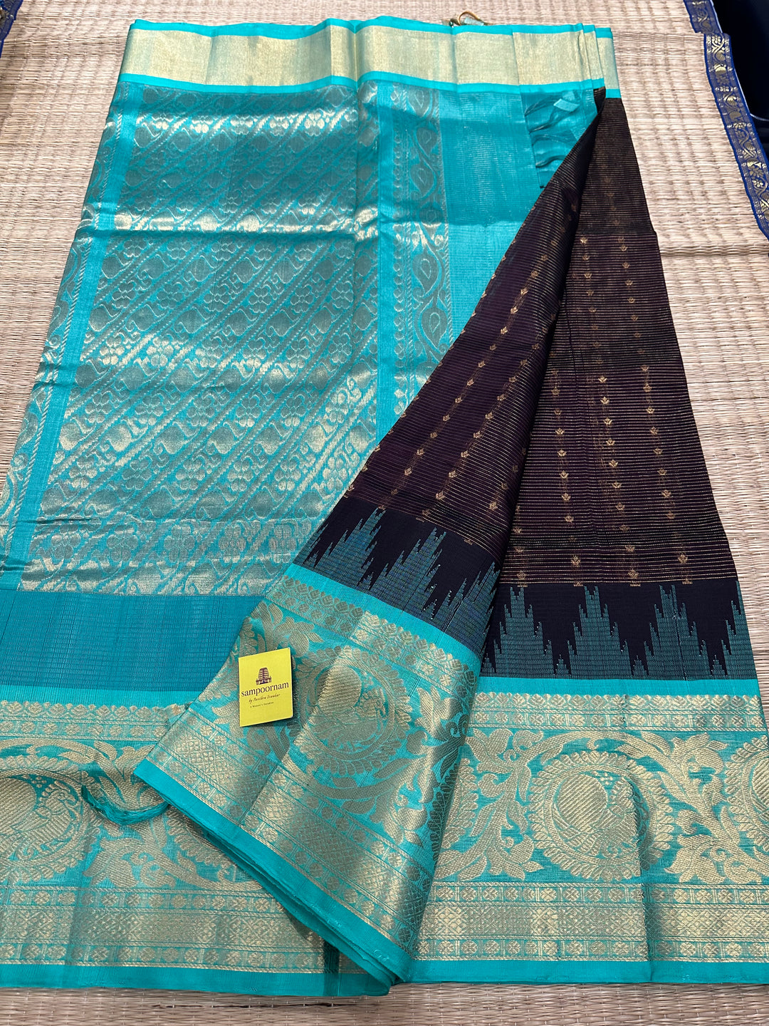 Dark Brown with Sea Green , body podi kattam with Zari Butta , Grand Pallu Korvai Silk Cotton Saree