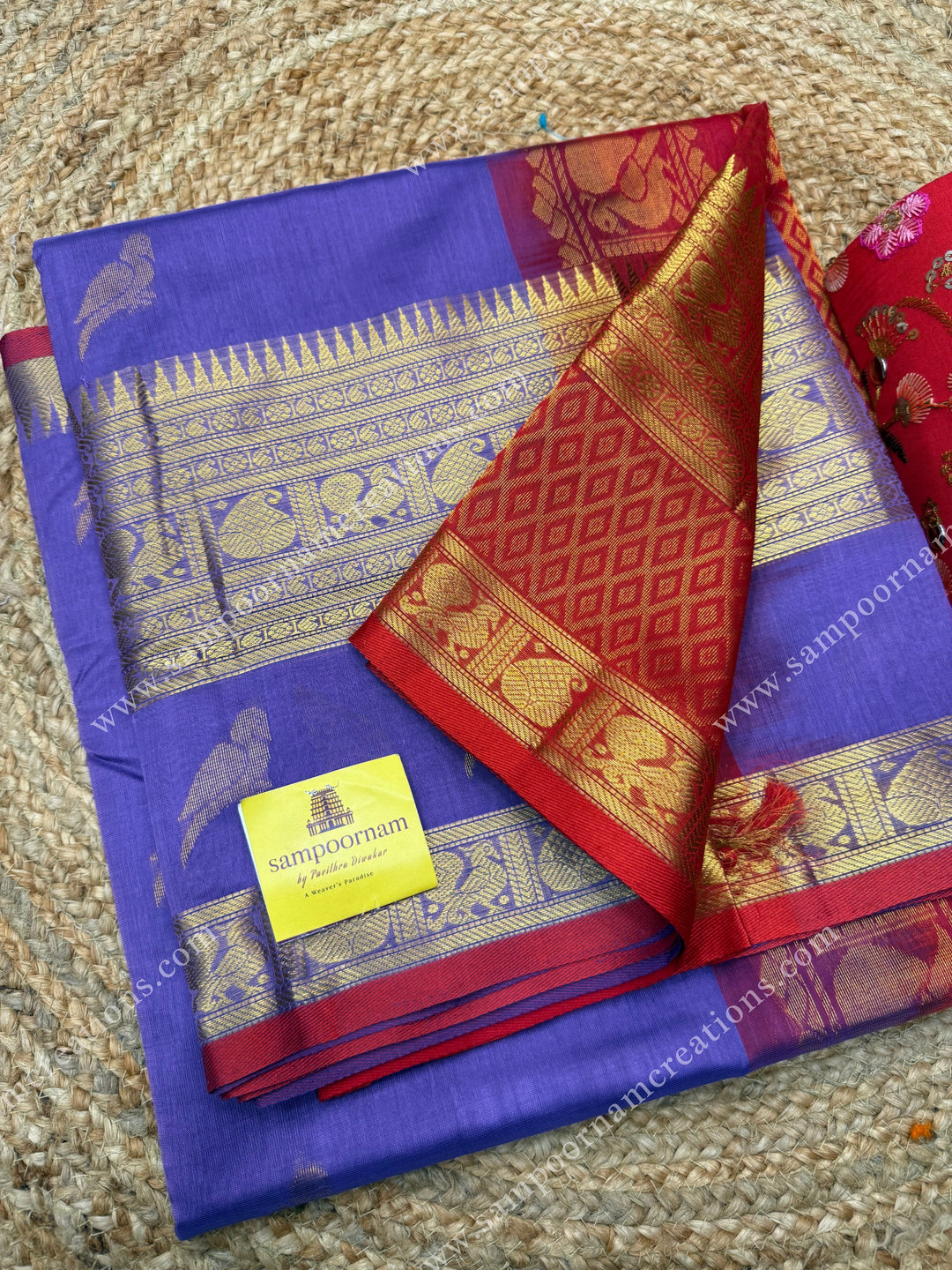 Lilac with Red  , Zari Parrot motif in the body and  One side big rettapet border , grand Pallu Silk Cotton Saree