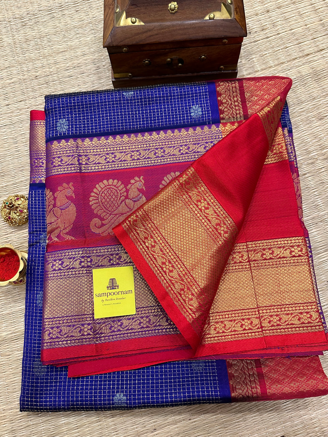 Blue with Red , One Side Big Peacock Motif Border , podi Kattam with Zari Motif in the body and Rich Pallu Korvai Silk Cotton Saree