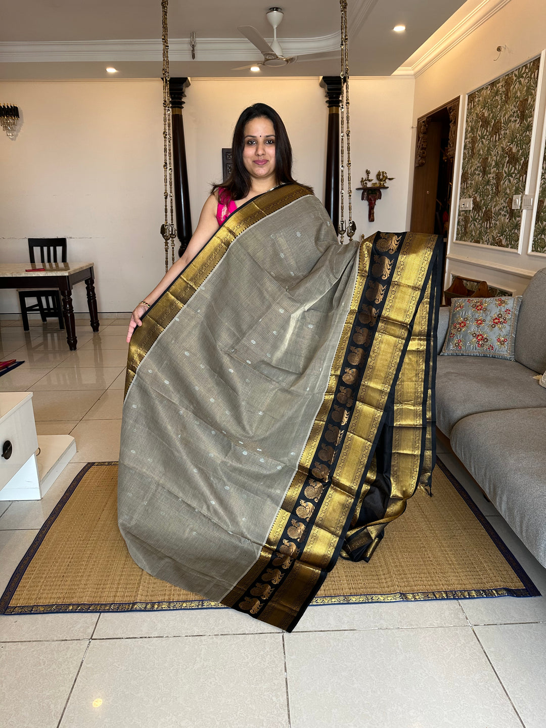 Grey with Black Podi Kattam with Body Butta, Mayil border & Rich Pallu Korvai Silk Cotton Saree