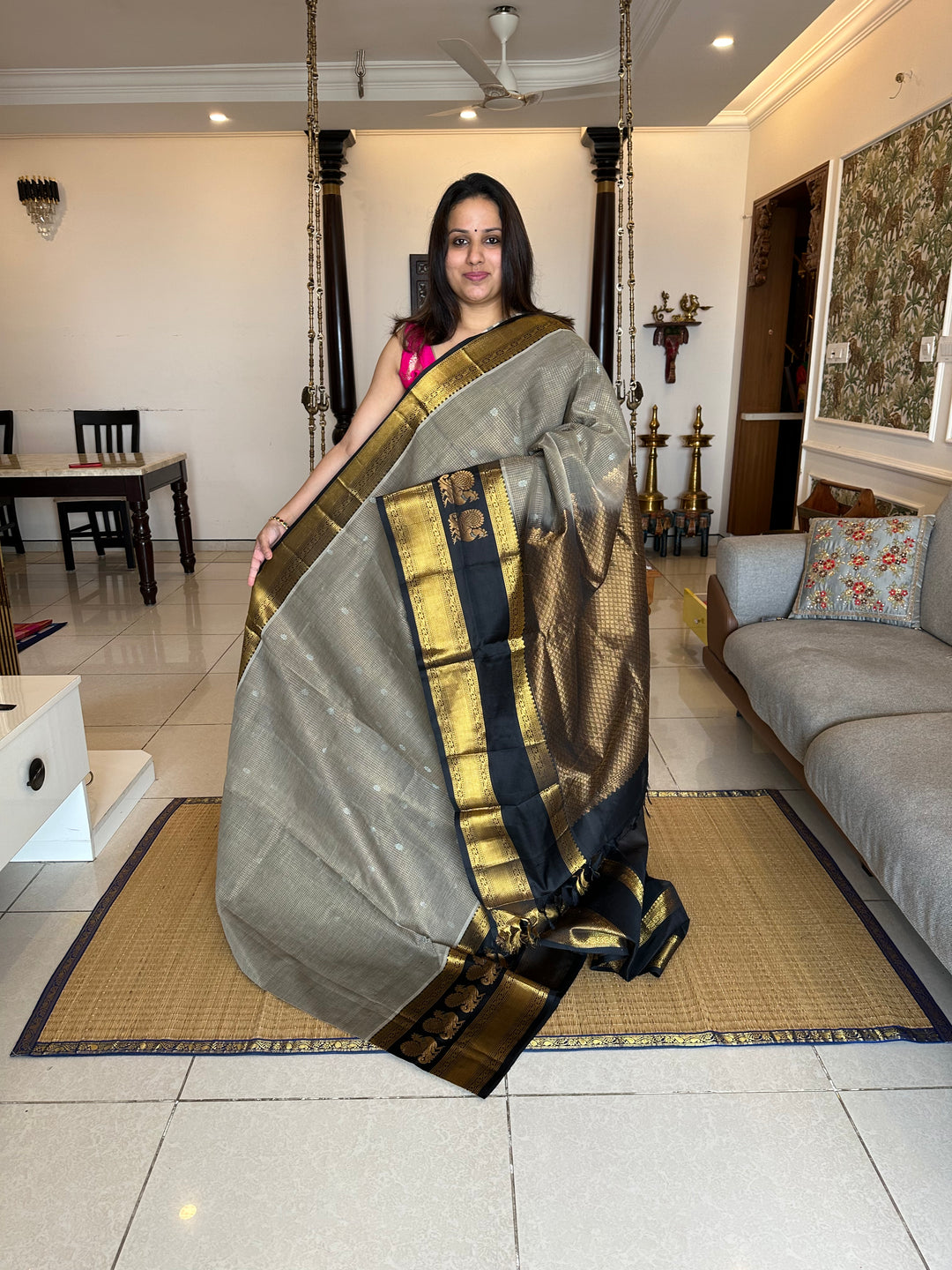 Grey with Black Podi Kattam with Body Butta, Mayil border & Rich Pallu Korvai Silk Cotton Saree