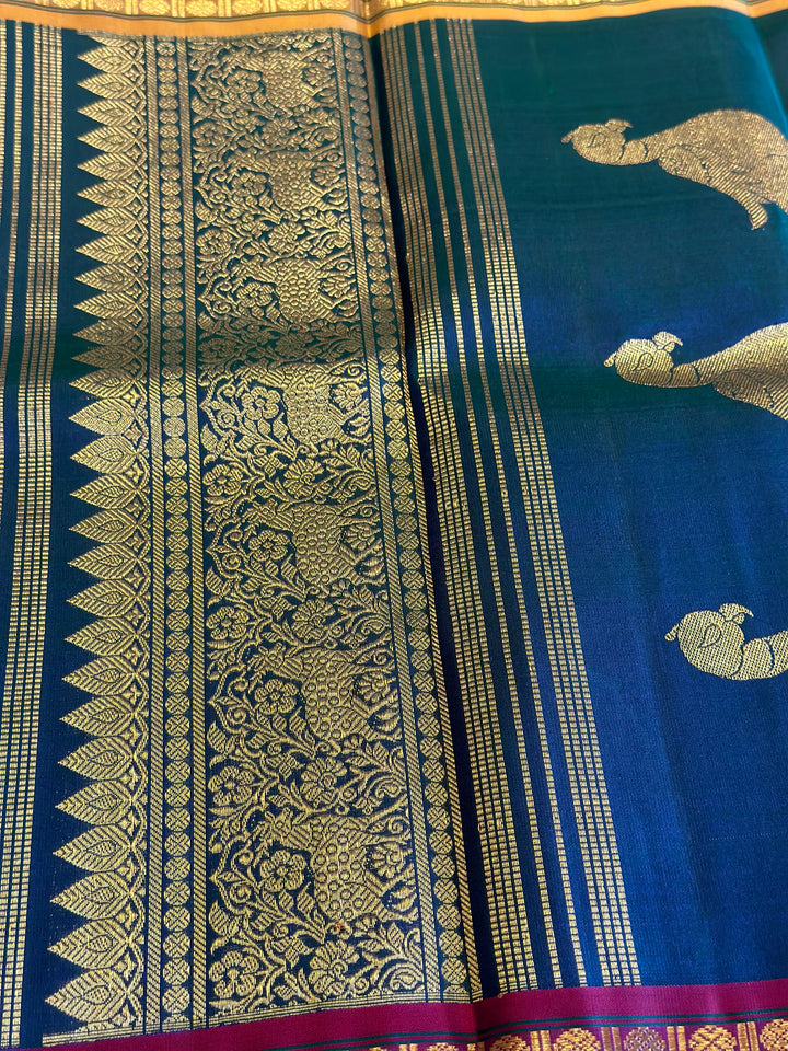 A Vintage Classic Kanjivaram Mubbagam with Kalakshetra Kili Pallu